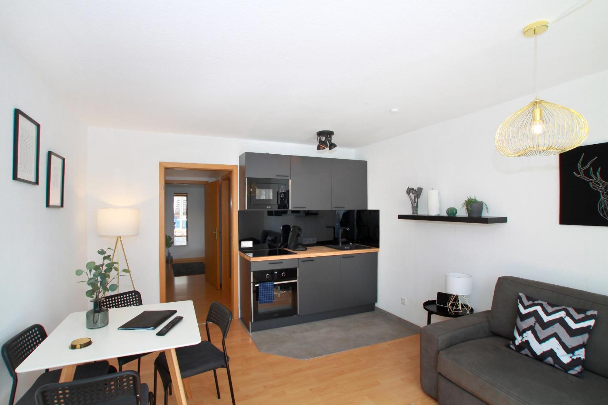Ferienwohnung Mila Naehe Messe In Friedrichshafen Bagian luar foto